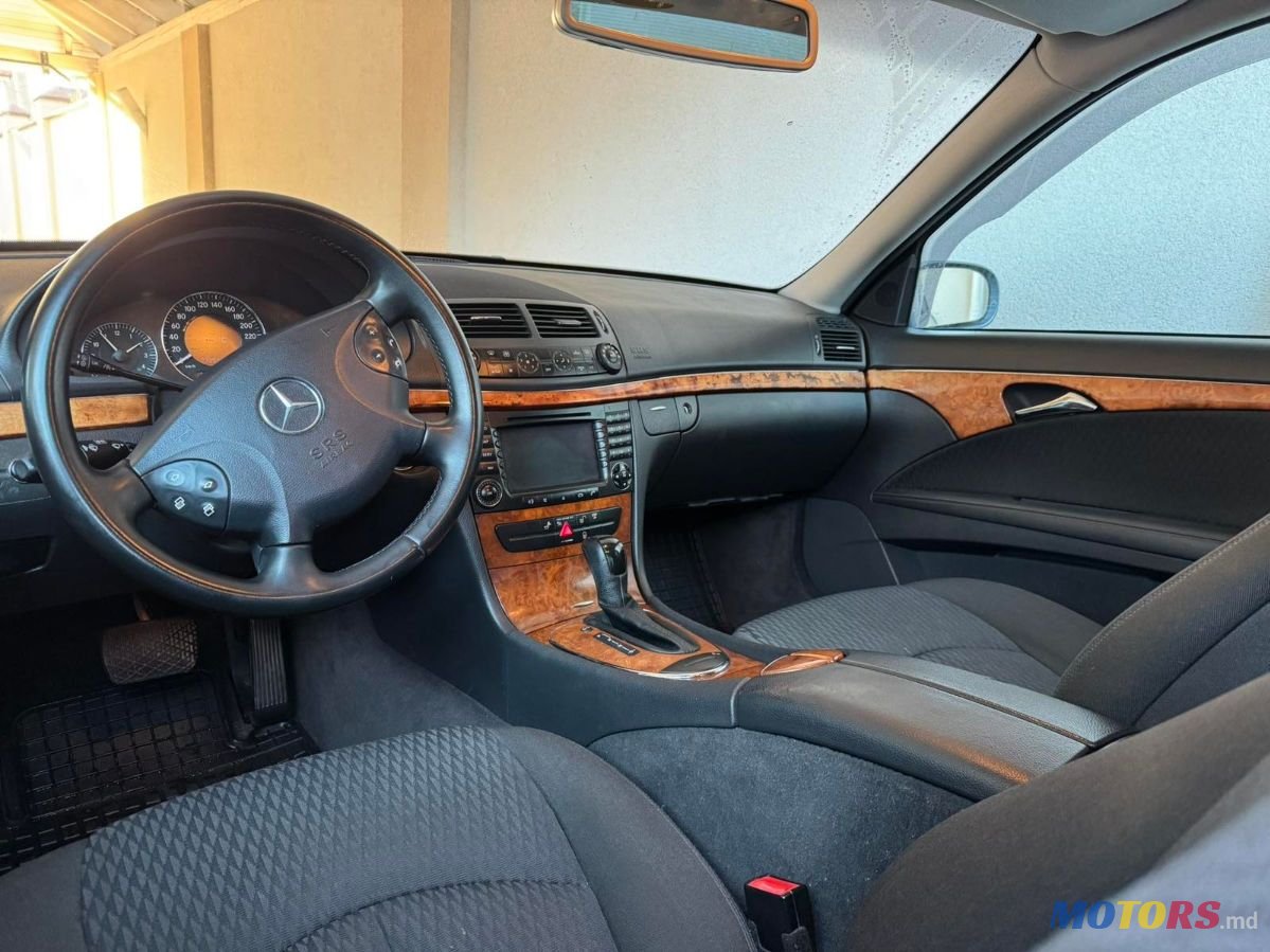 2005' Mercedes-Benz E-Class photo #6