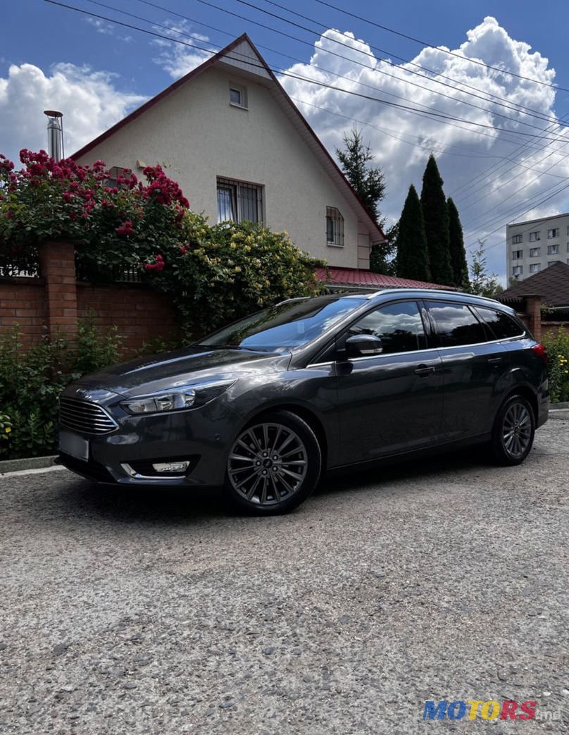 2016' Ford Focus photo #3