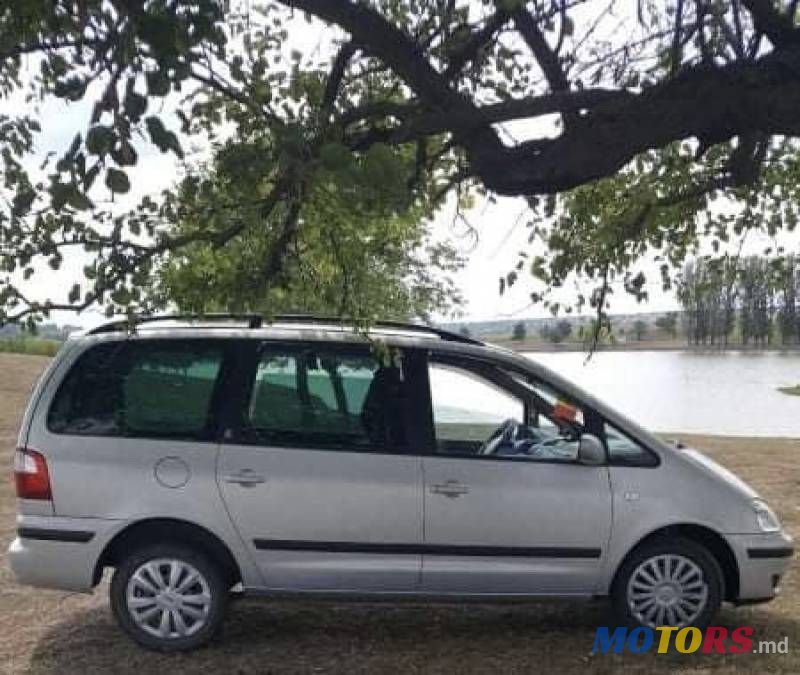 2001' Ford Galaxy photo #1