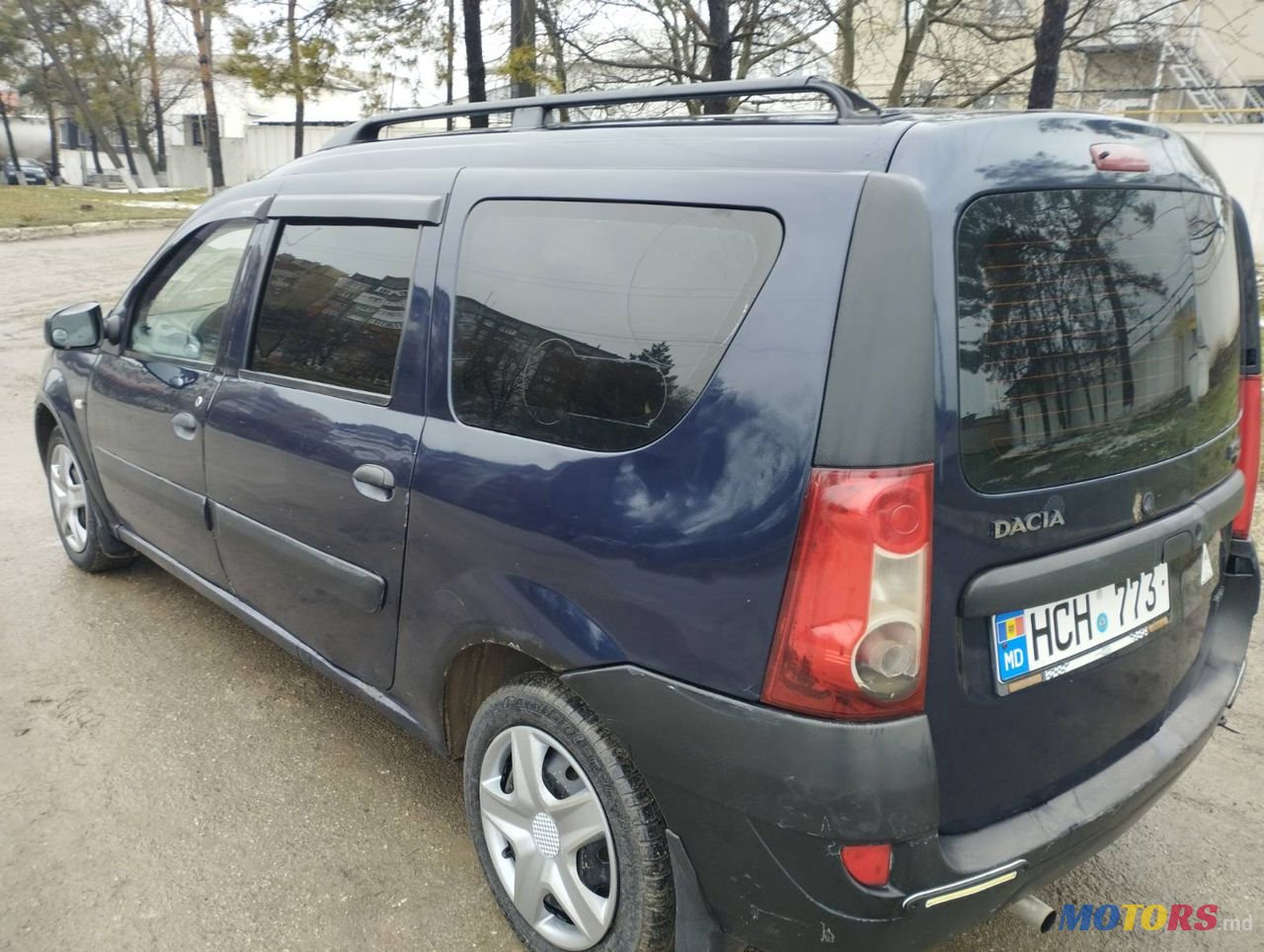 2007' Dacia Logan Mcv photo #3