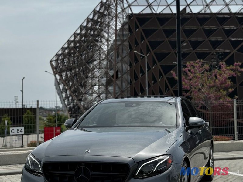 2019' Mercedes-Benz E-Class photo #1