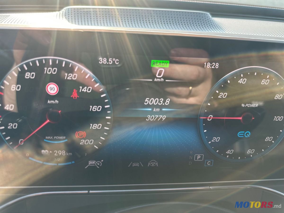 2019' Mercedes-Benz EQC photo #6