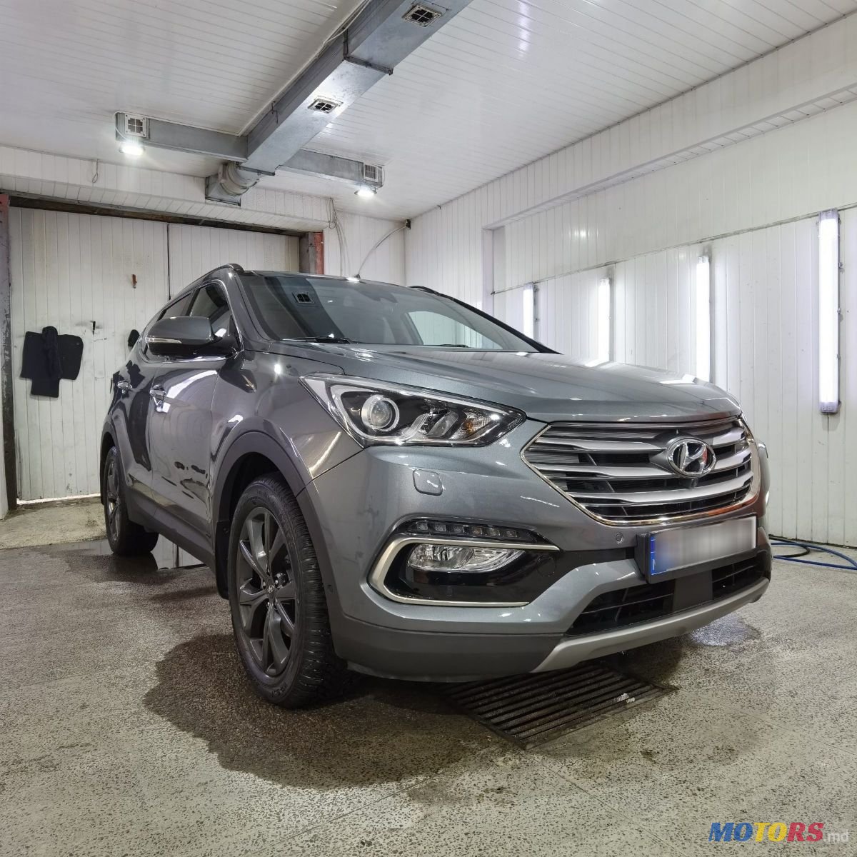 2018' Hyundai Santa Fe photo #2