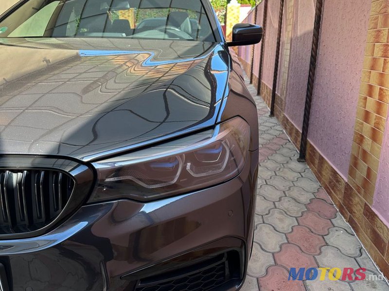 2019' BMW 5 Series photo #5