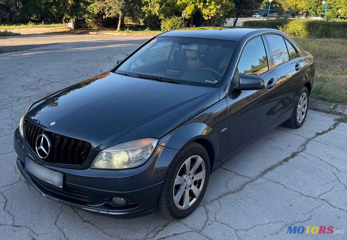 2009' Mercedes-Benz C-Class photo #2