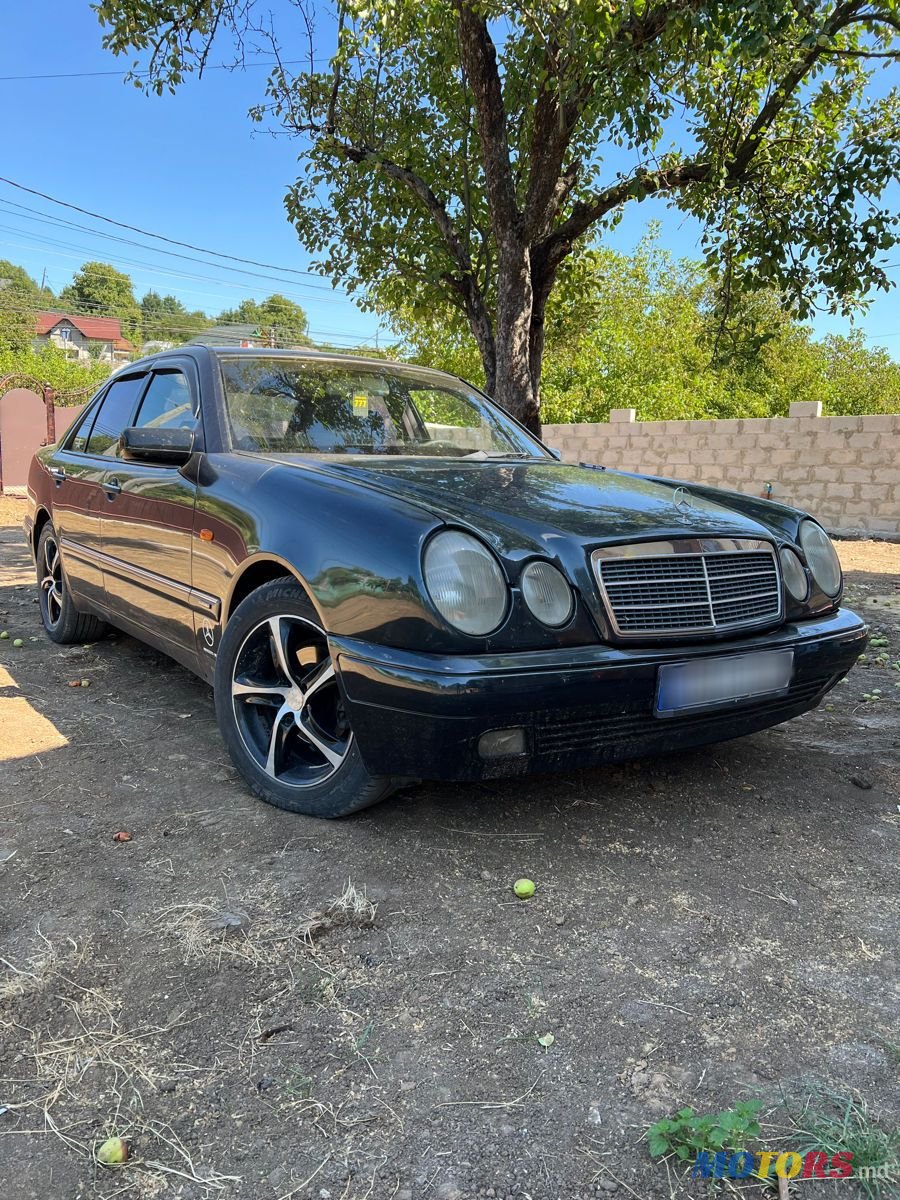 1998' Mercedes-Benz E-Class photo #2