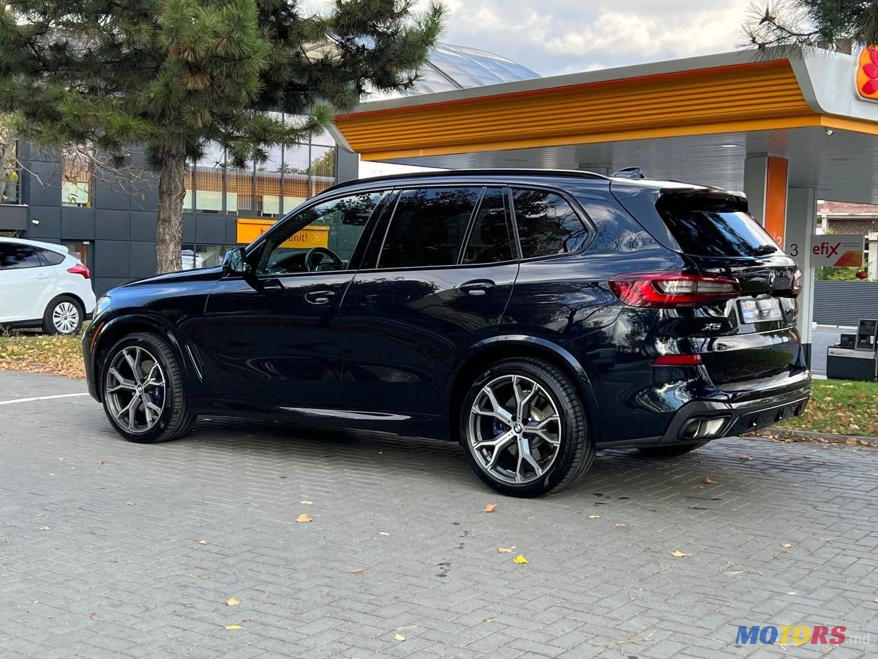 2021' BMW X5 photo #2