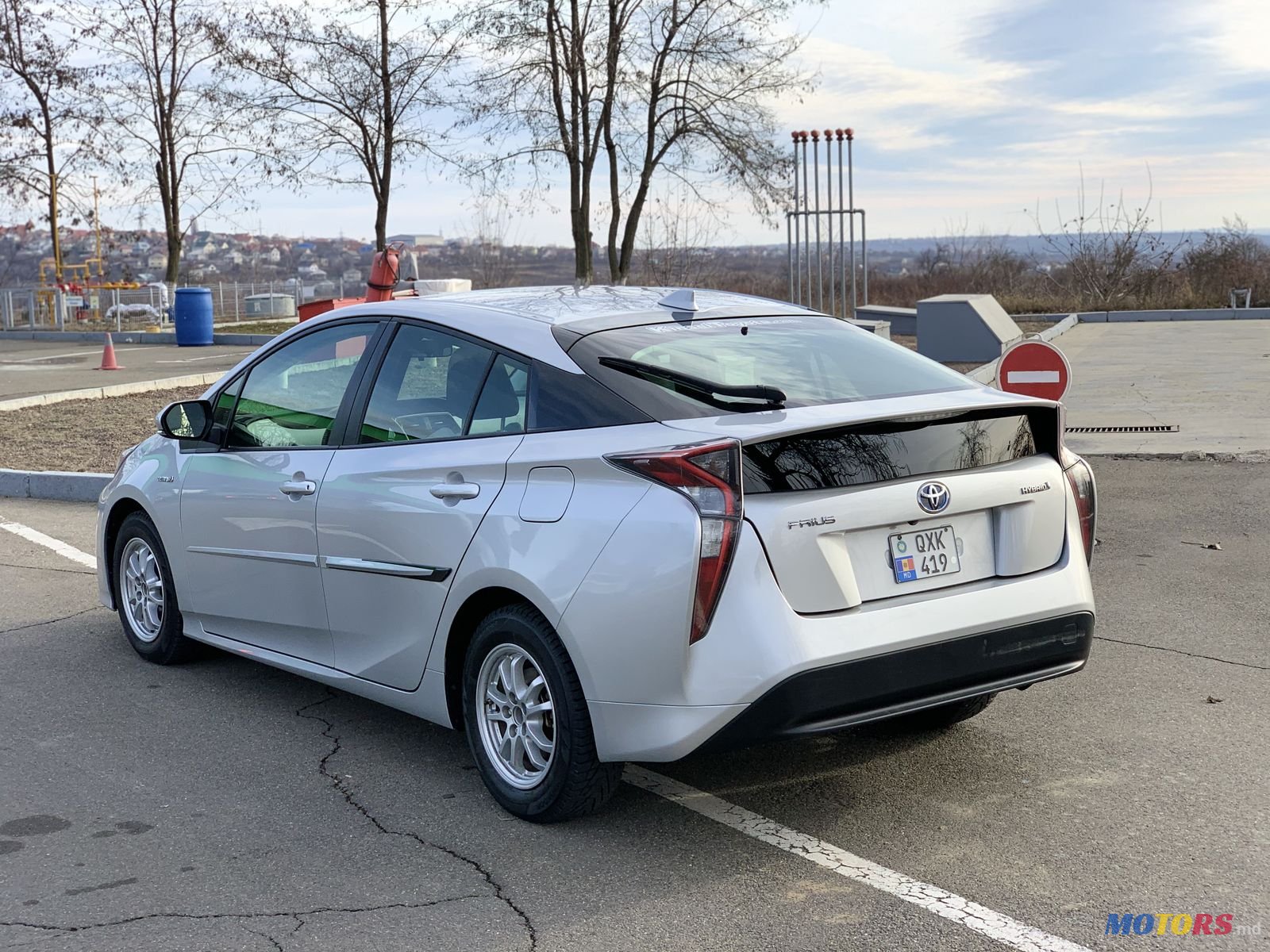 2016' Toyota Prius photo #2