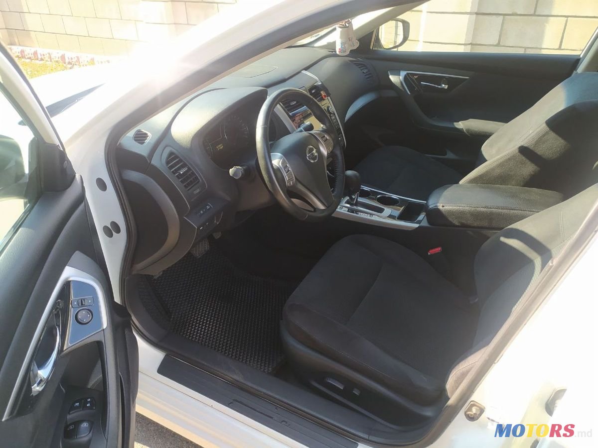 2014' Nissan Altima photo #4