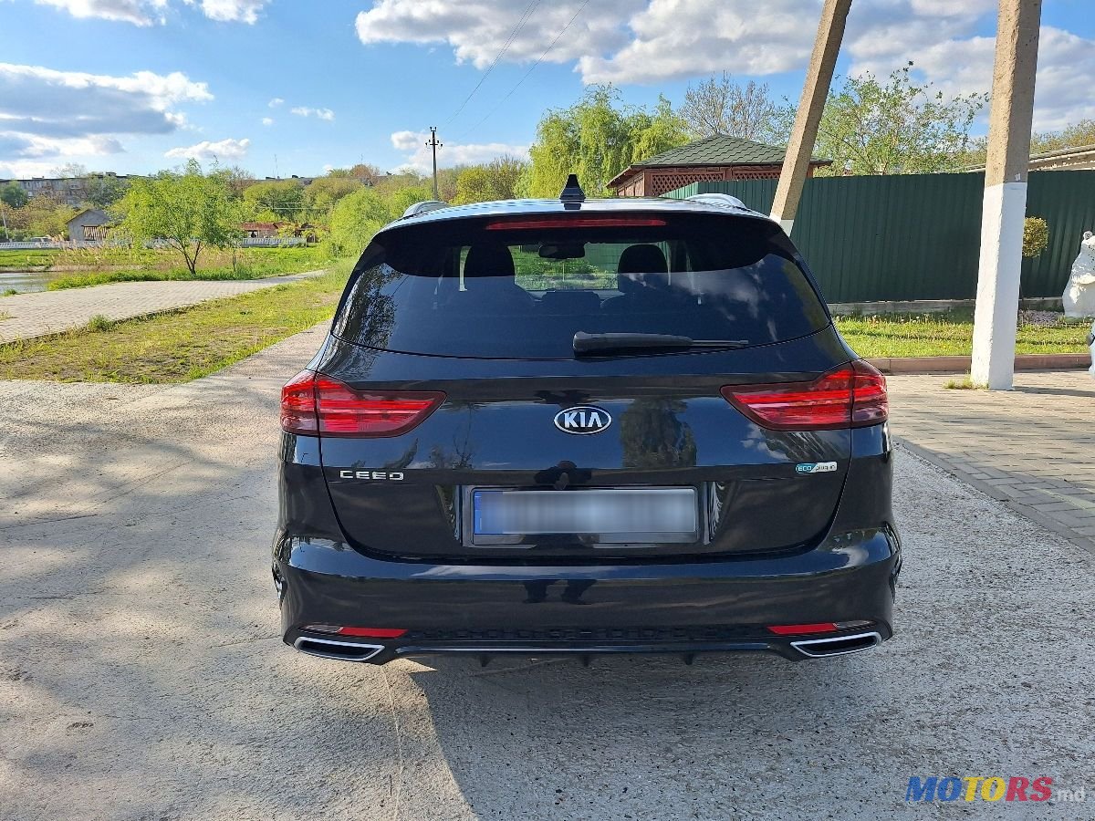 2021' Kia Ceed photo #4