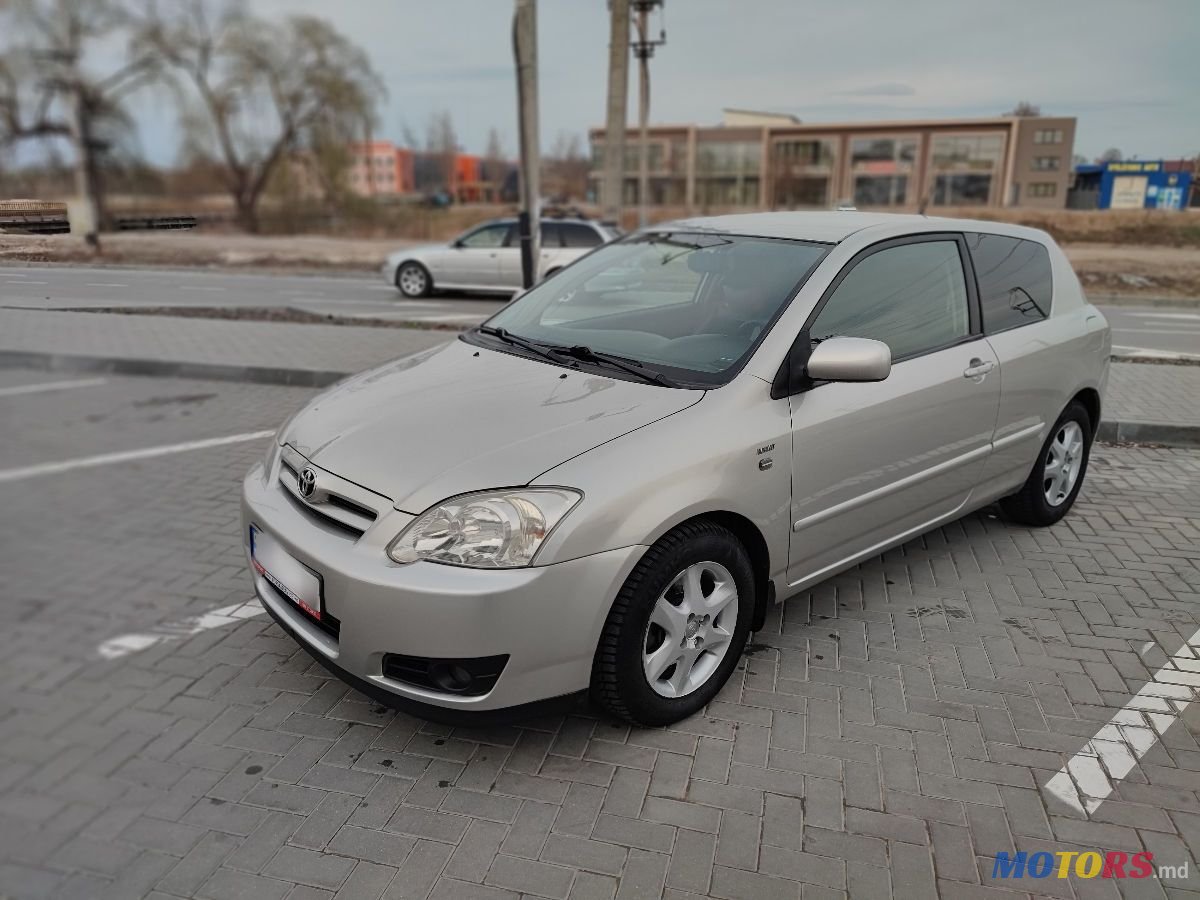 2007' Toyota Corolla photo #1