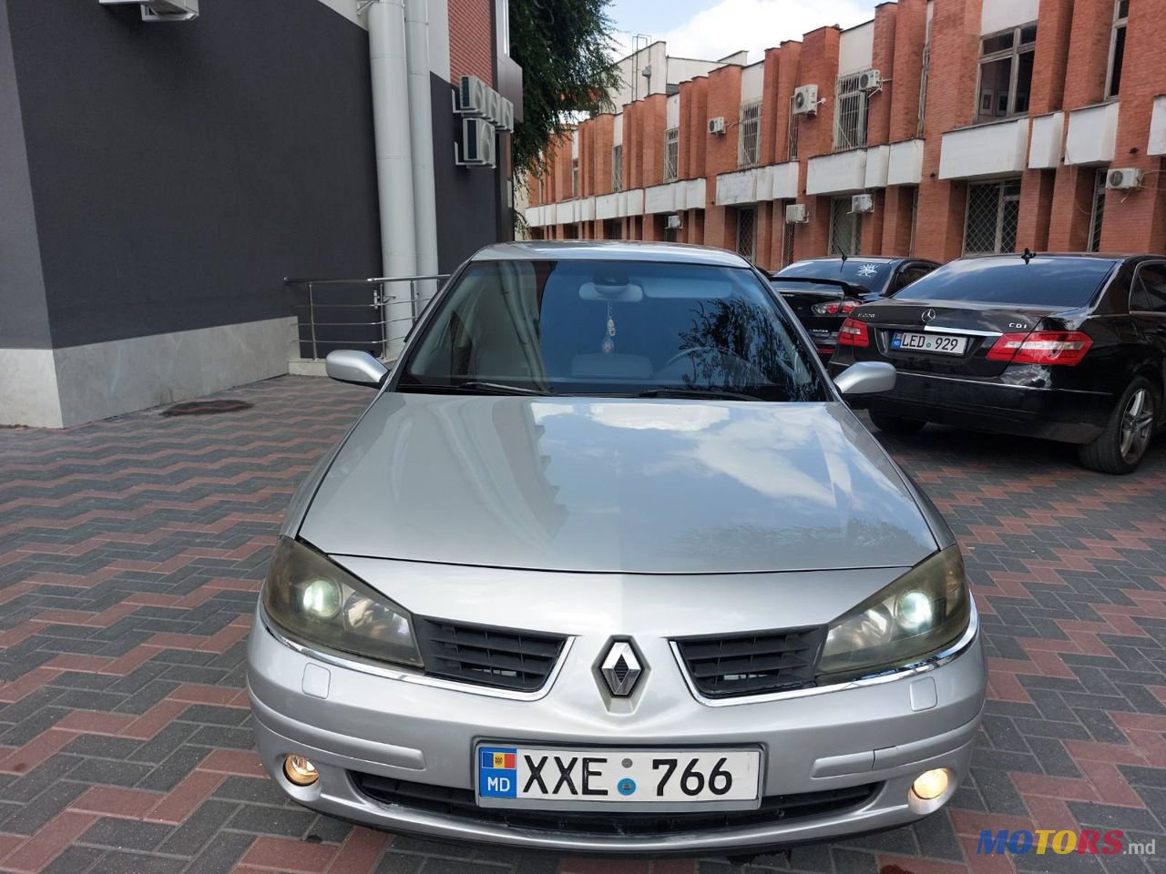 2006' Renault Laguna photo #6