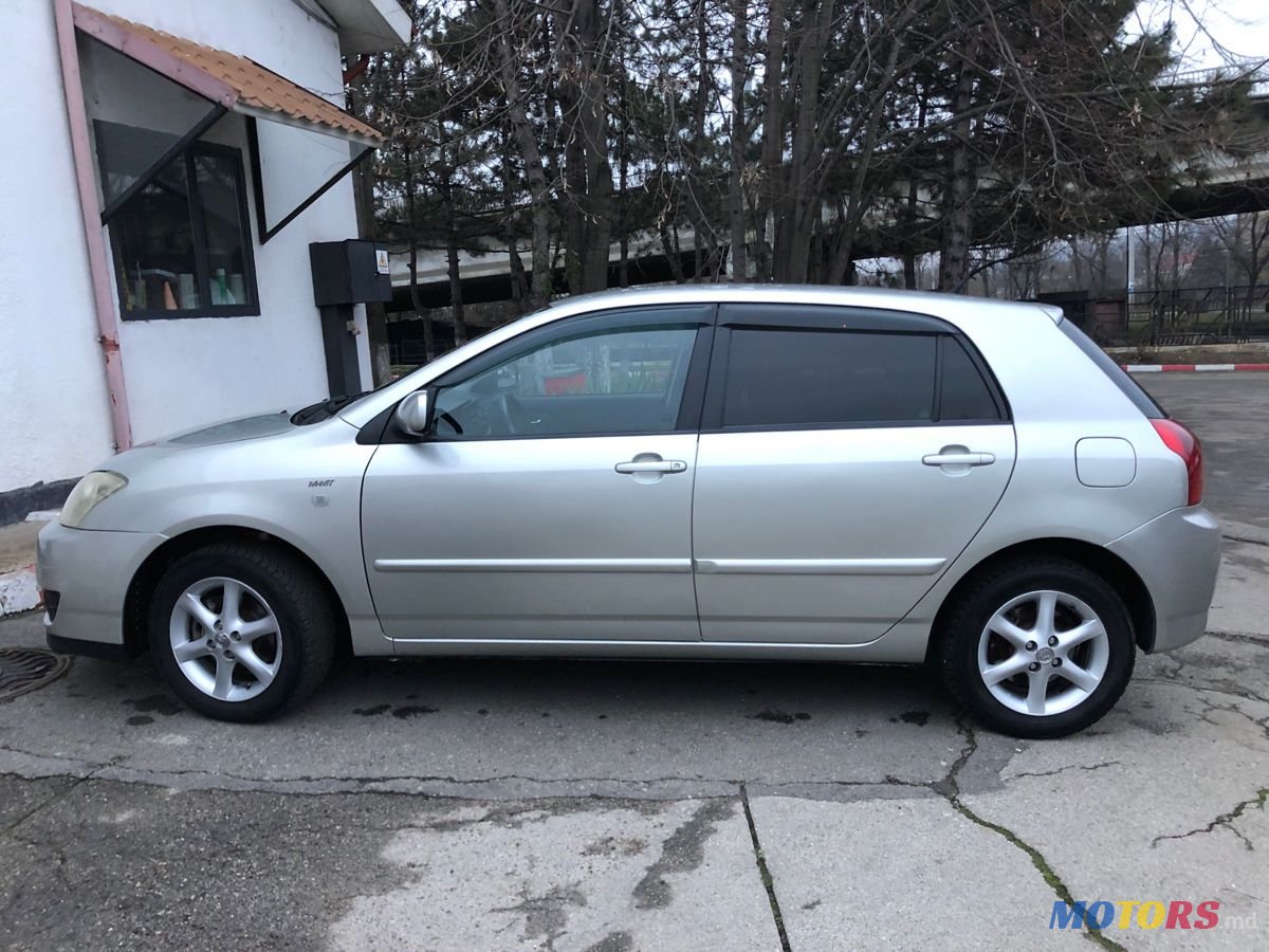 2005' Toyota Corolla photo #4