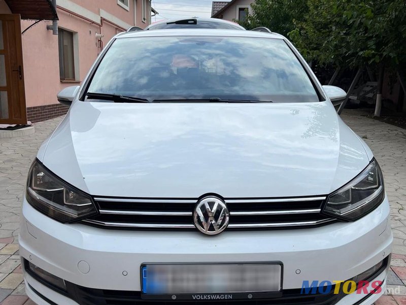 2016' Volkswagen Touran photo #6