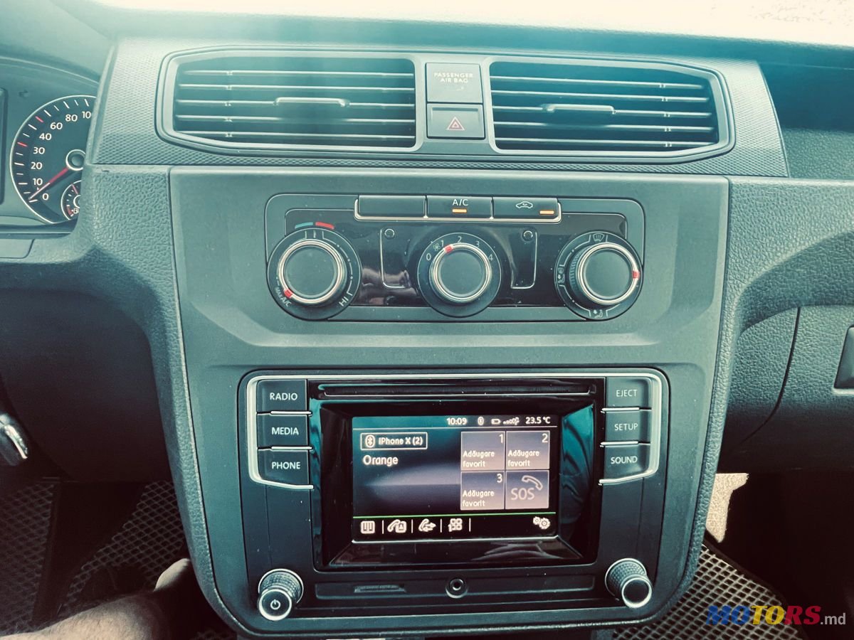 2018' Volkswagen Caddy photo #6