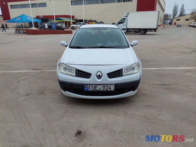 2007' Renault Megane photo #5