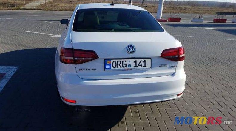 2016' Volkswagen Jetta photo #4
