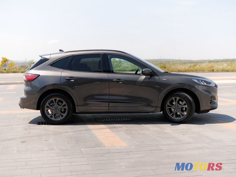 2021' Ford Kuga photo #3