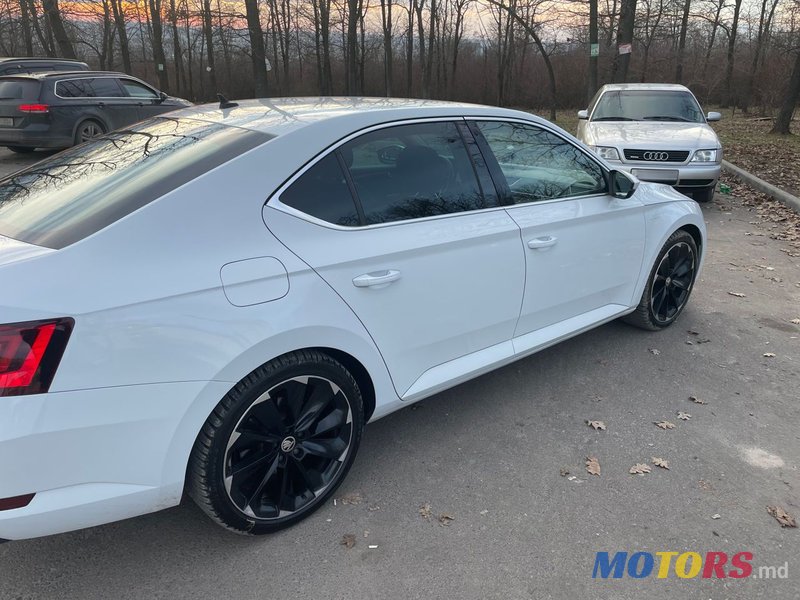 2016' Skoda Superb photo #5