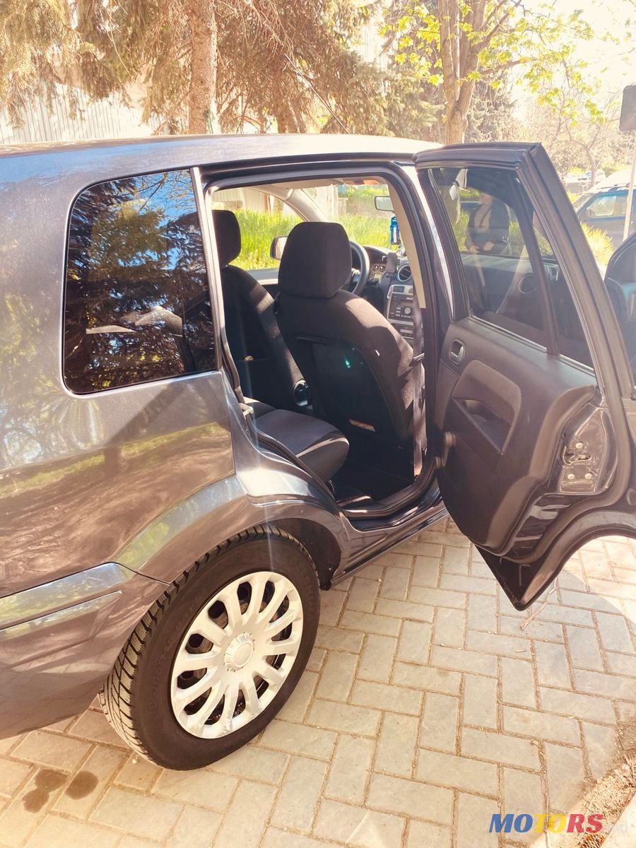 2010' Ford Fusion photo #5