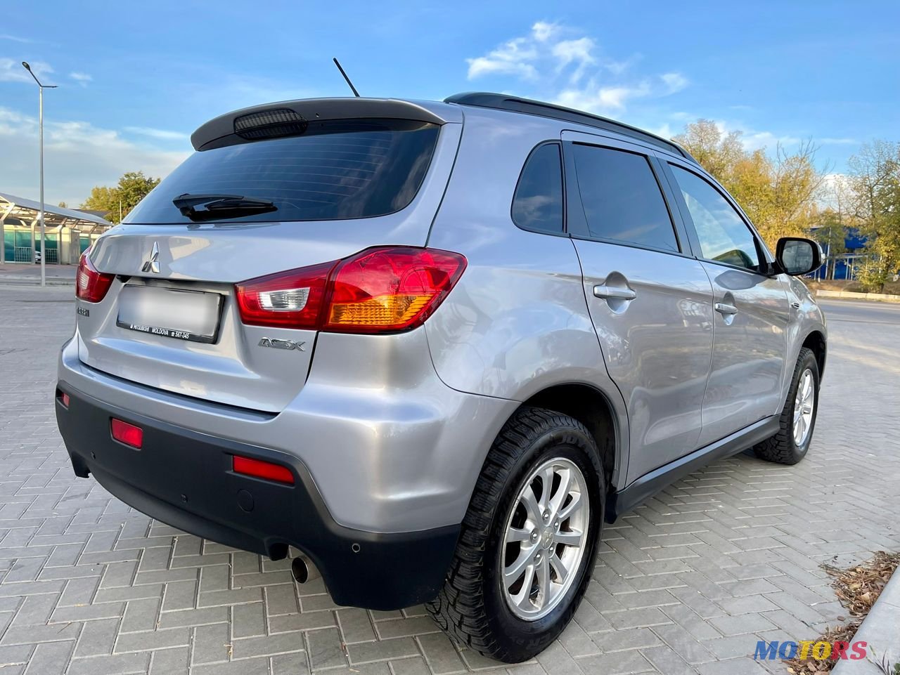 2011' Mitsubishi ASX photo #4
