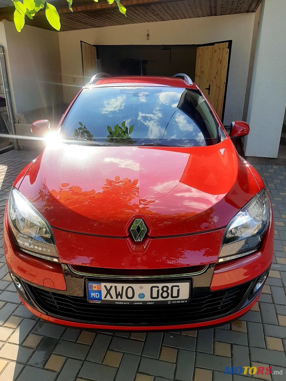 2013' Renault Megane photo #1