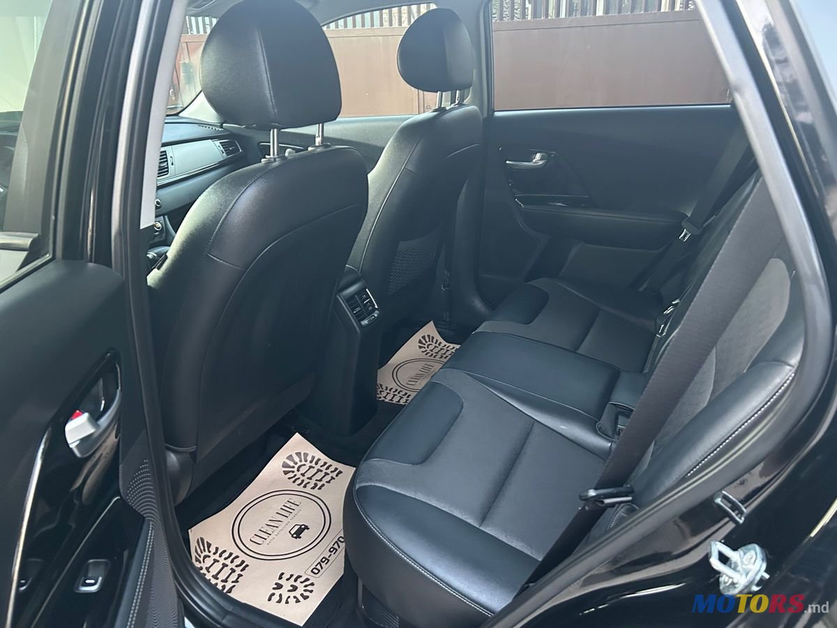 2018' Kia Niro photo #4