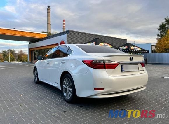 2014' Lexus Es Series photo #5