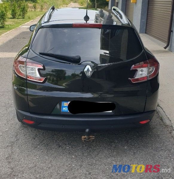 2010' Renault Megane photo #2