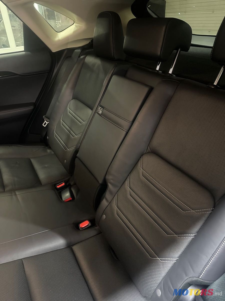 2020' Lexus Nx Series photo #4