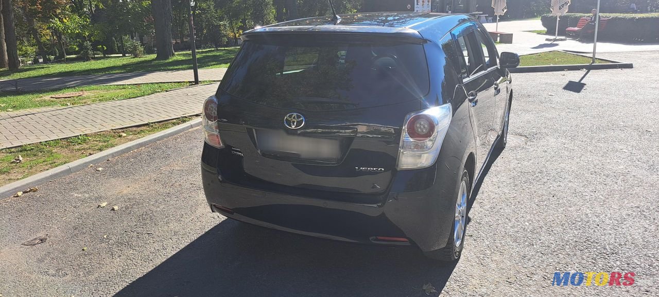 2010' Toyota Verso photo #6
