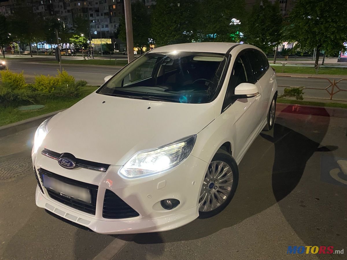 2014' Ford Focus photo #5