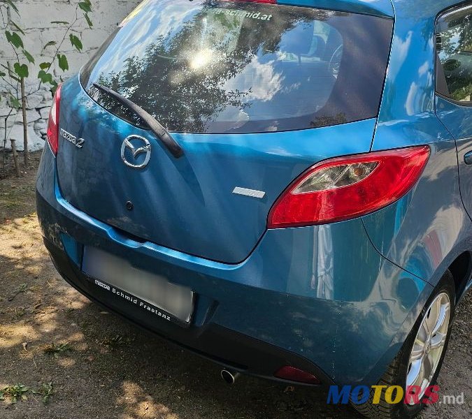 2012' Mazda 2 photo #3