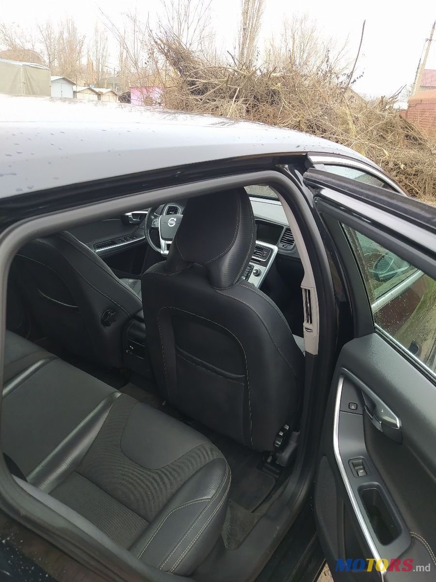 2013' Volvo V60 photo #6