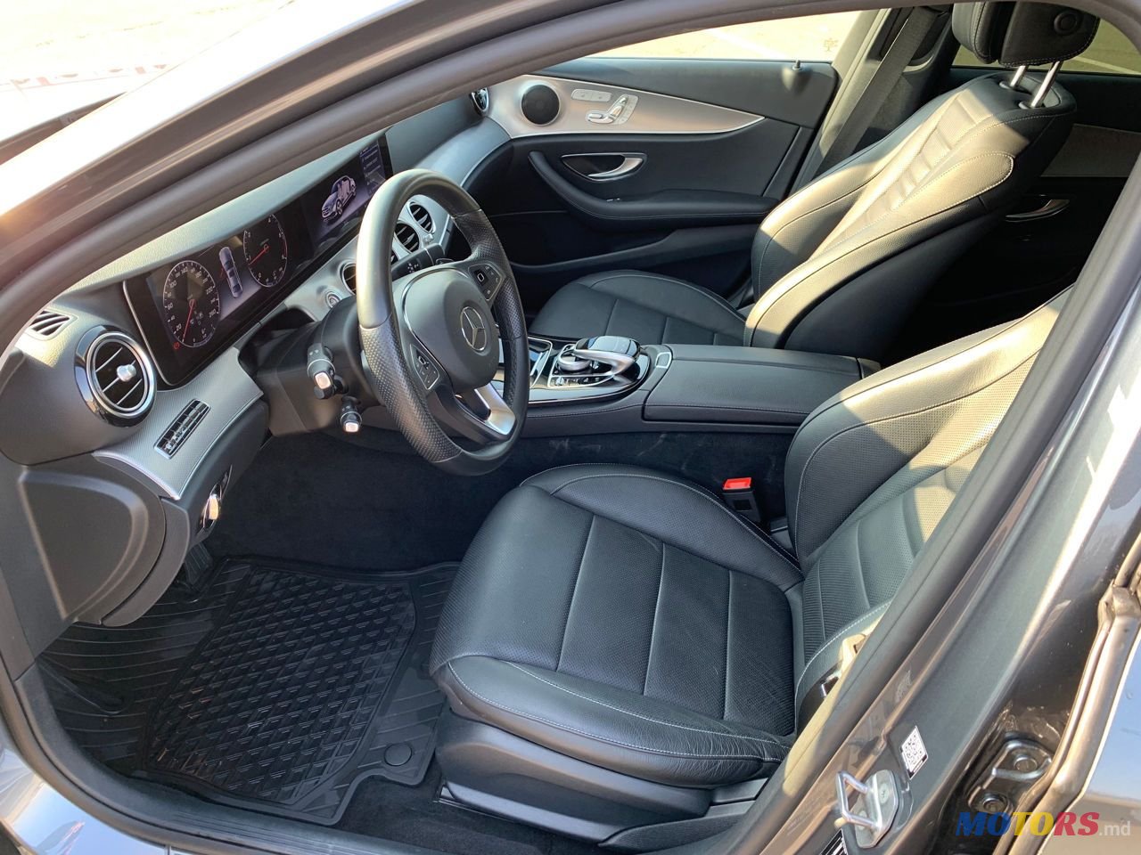 2016' Mercedes-Benz E-Class photo #5