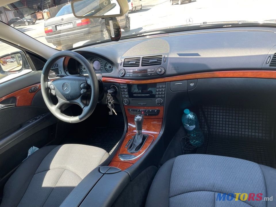 2007' Mercedes-Benz E-Class photo #4