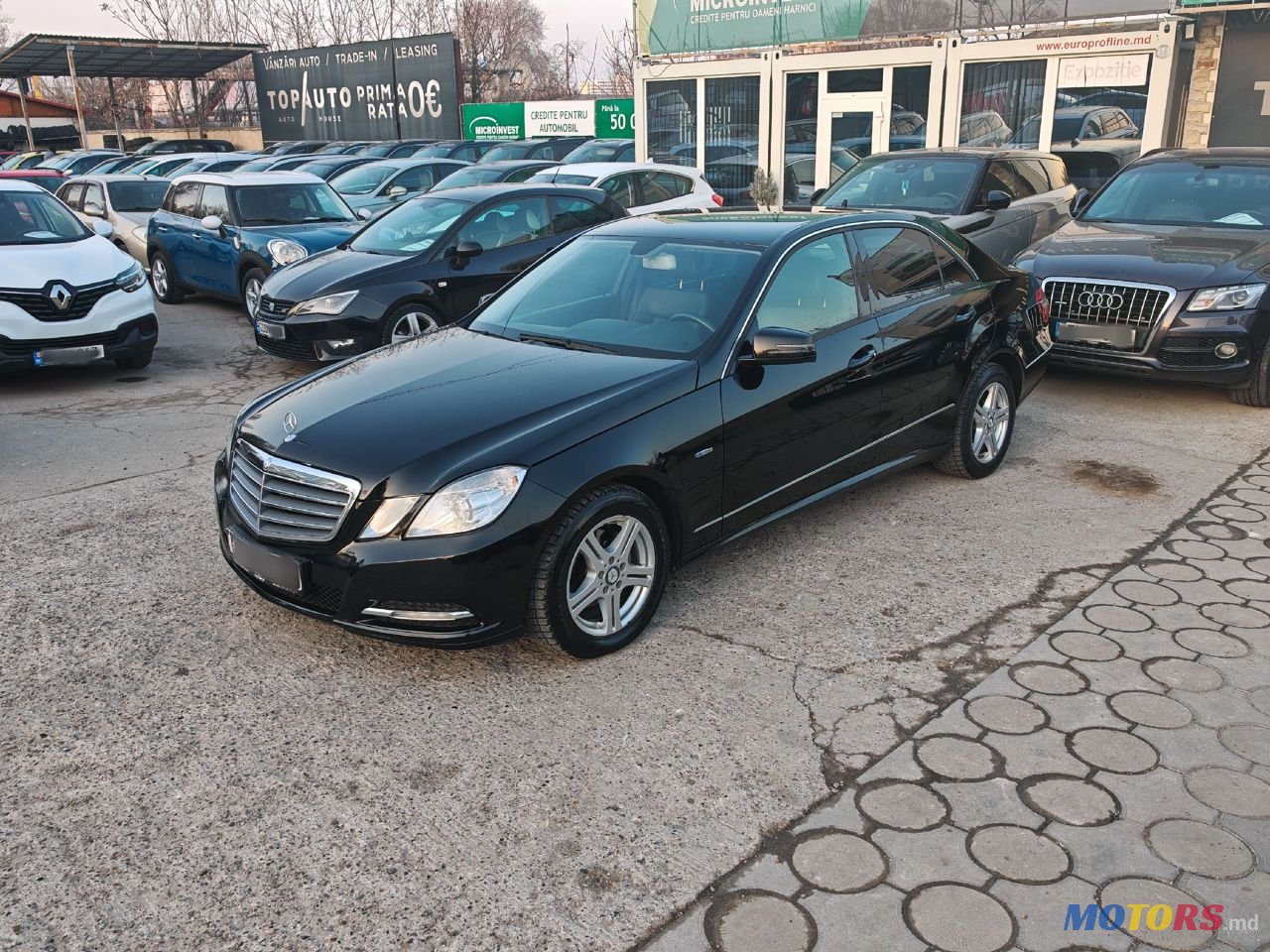 2011' Mercedes-Benz E-Class photo #3