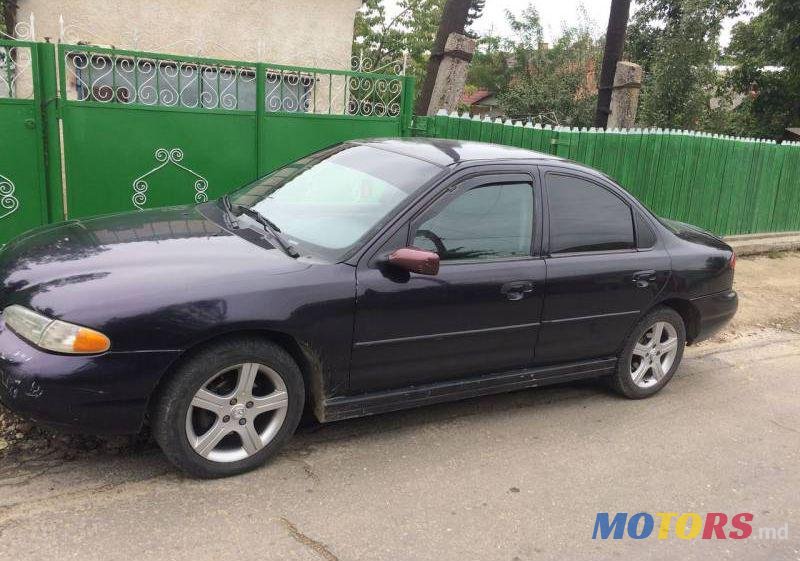 1995' Ford Crown Victoria photo #1