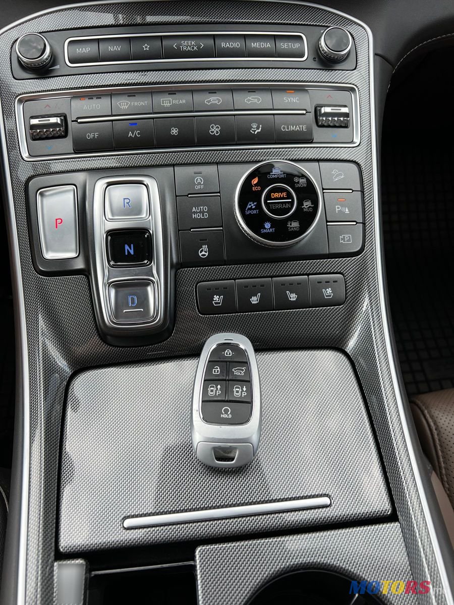 2021' Hyundai Santa Fe photo #4