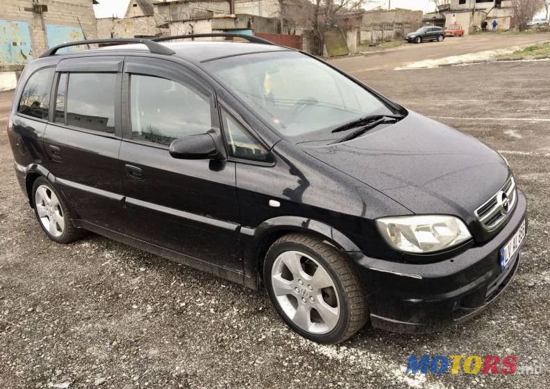 2004' Opel Zafira photo #4