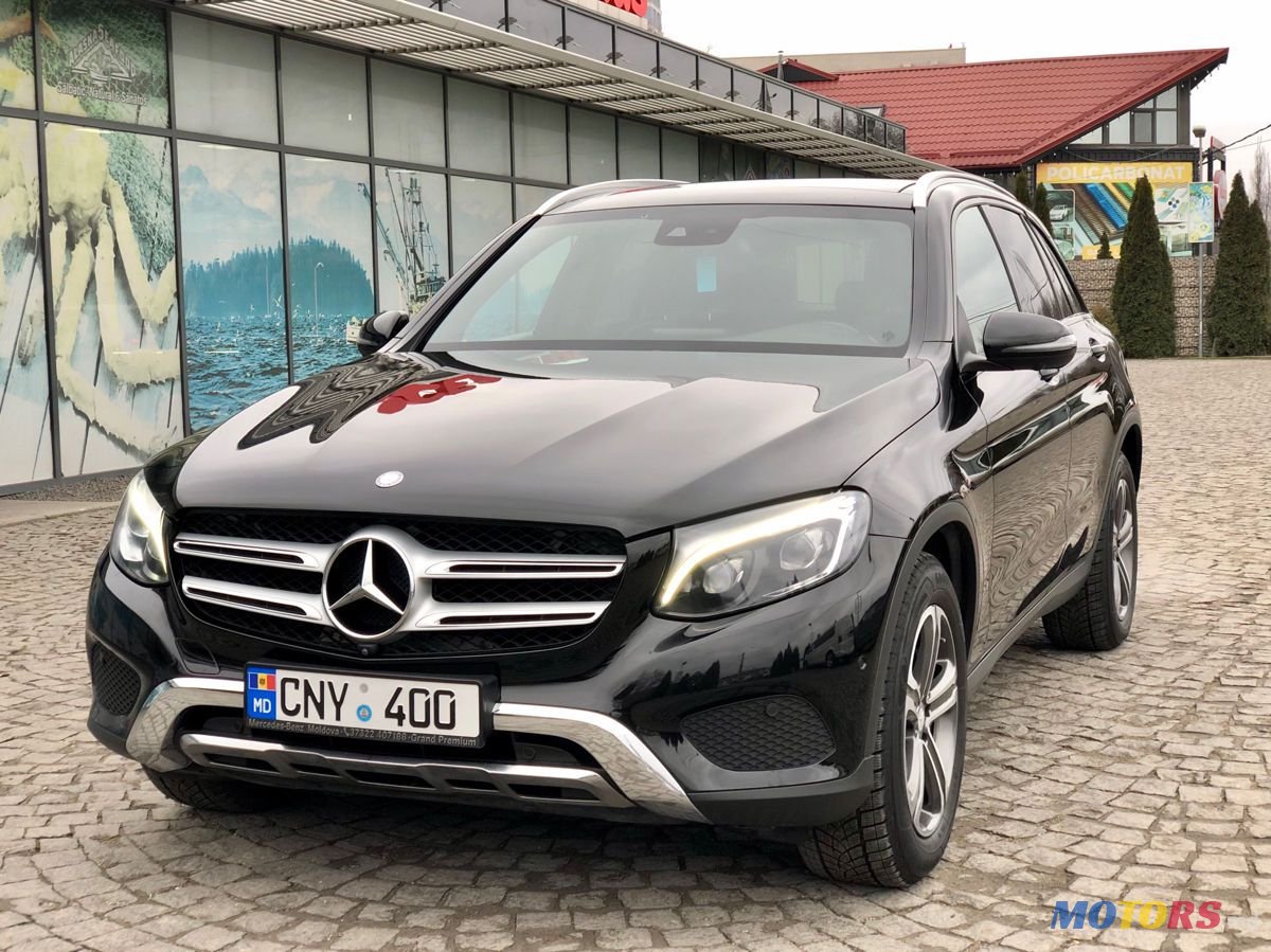 2017' Mercedes-Benz Glc photo #1