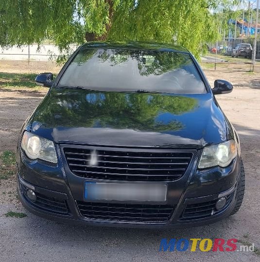 2006' Volkswagen Passat photo #2