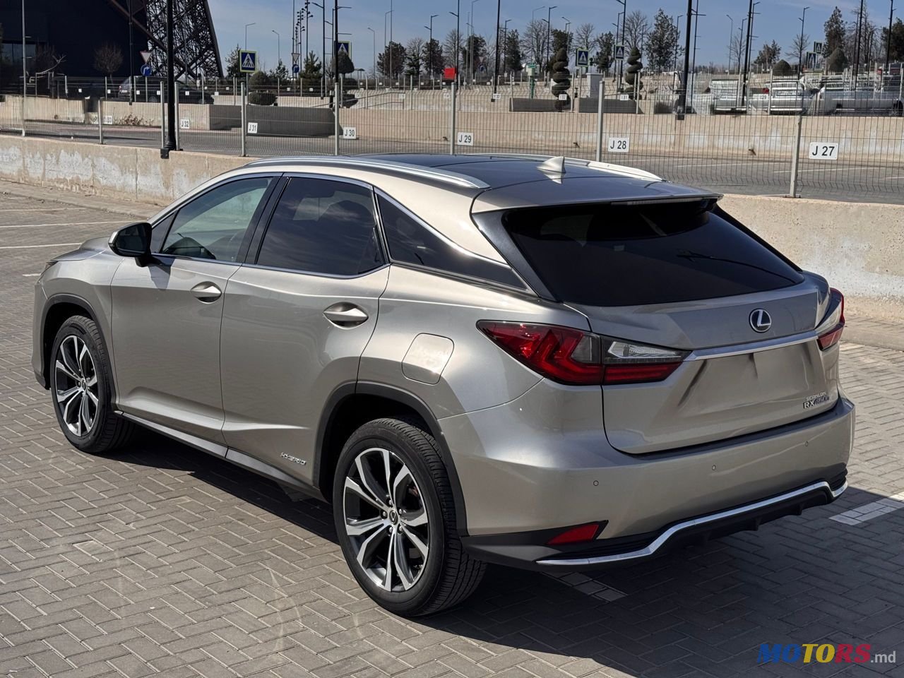 2020' Lexus Rx Series photo #3