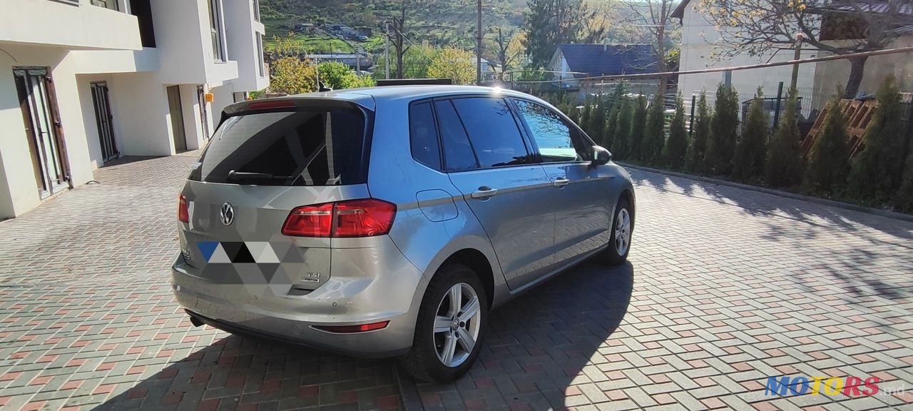 2015' Volkswagen Golf Plus photo #6