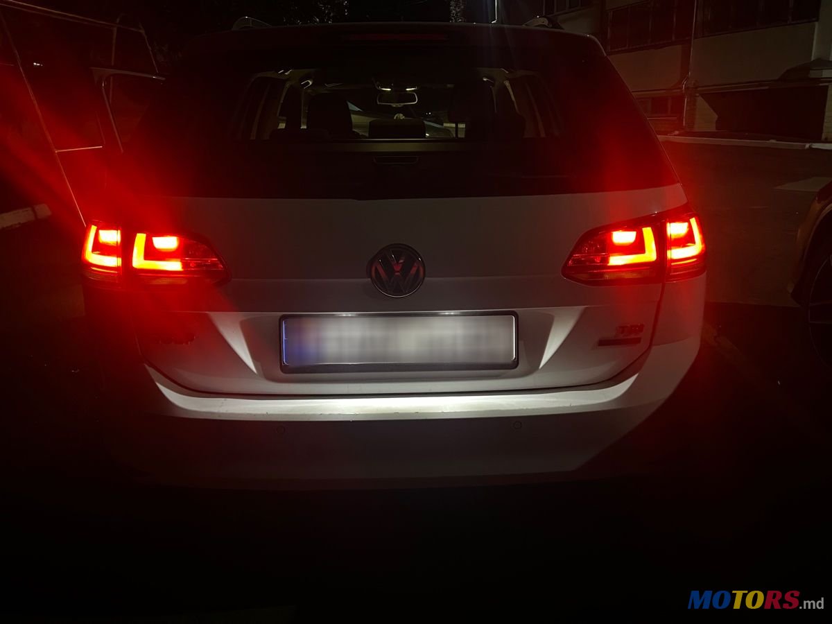 2014' Volkswagen Golf photo #2