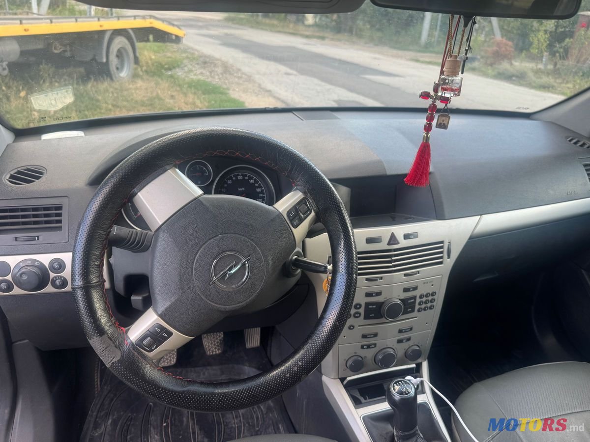 2007' Opel Astra photo #5