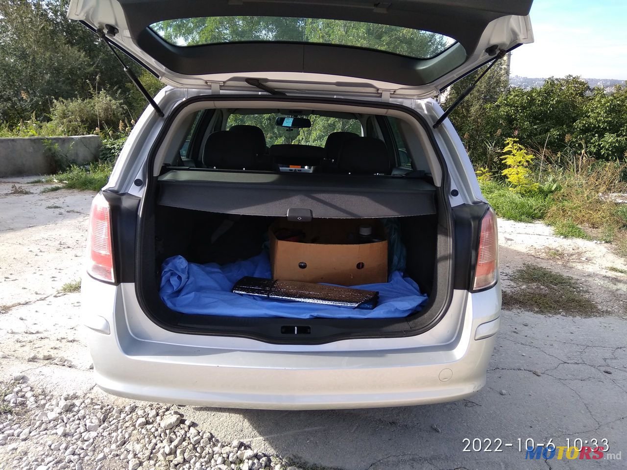 2012' Opel Astra photo #6