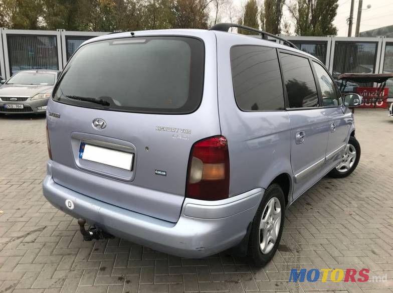 2001' Hyundai Trajet photo #3