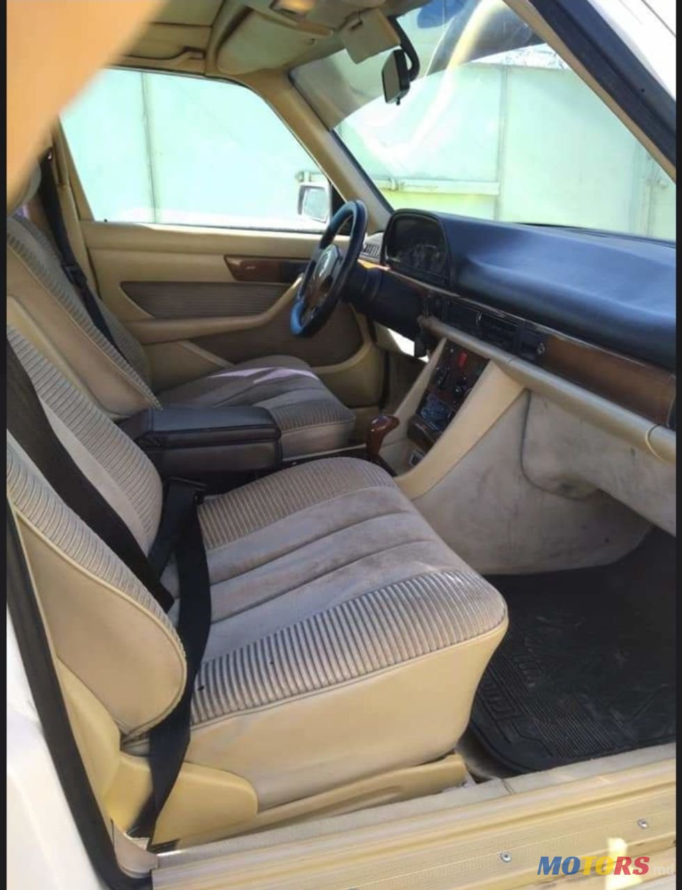 1983' Mercedes-Benz S-Class photo #2