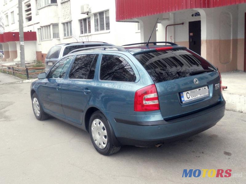 2005' Skoda Octavia photo #2